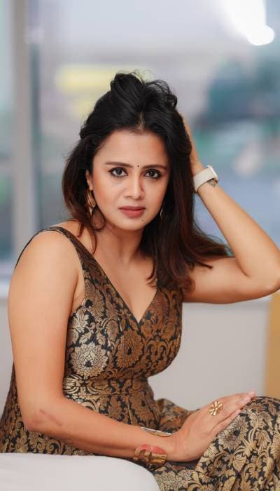 Anjana Rangan Stuns in Black‑Gold Ensemble, Redefining Glamour