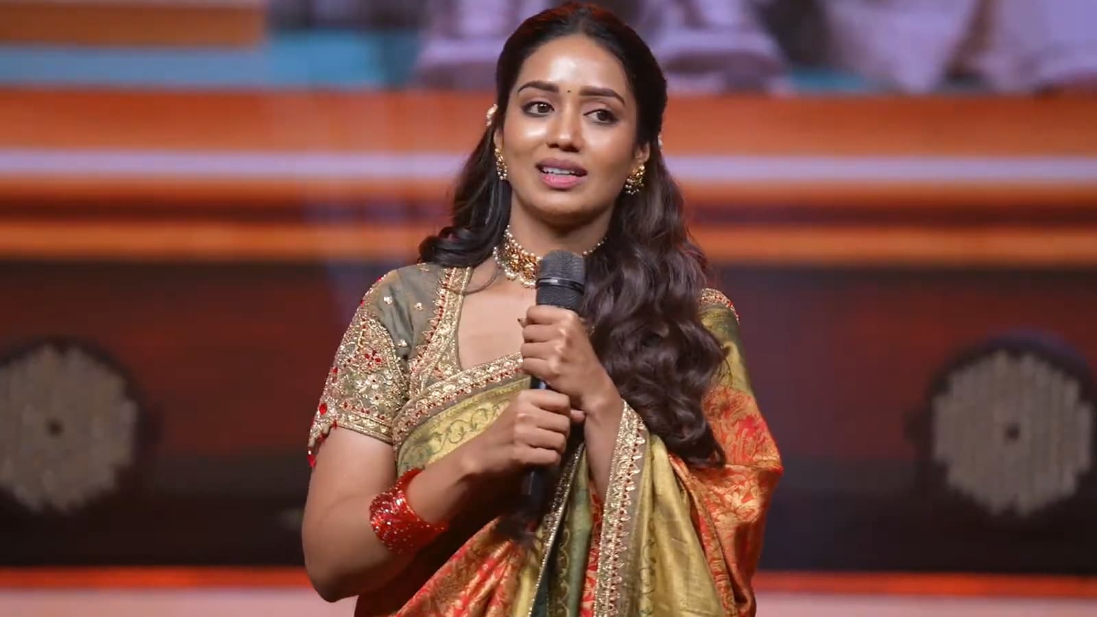 Nivetha Pethuraj’s Remark Sparks Debate Over Actor Insight
